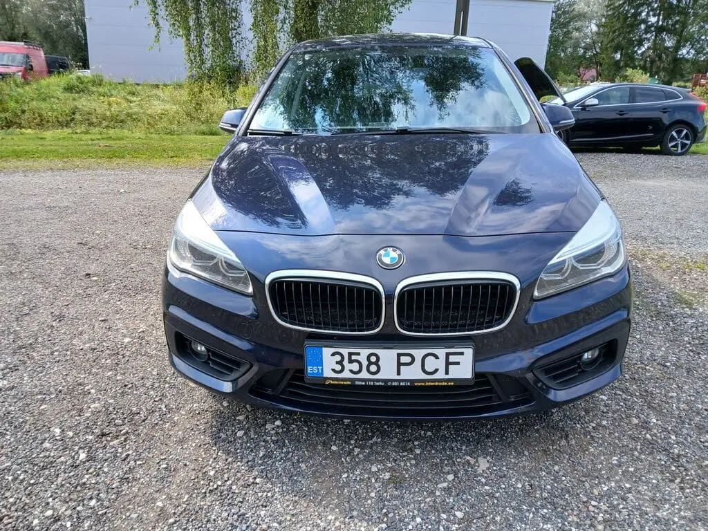 BMW 218