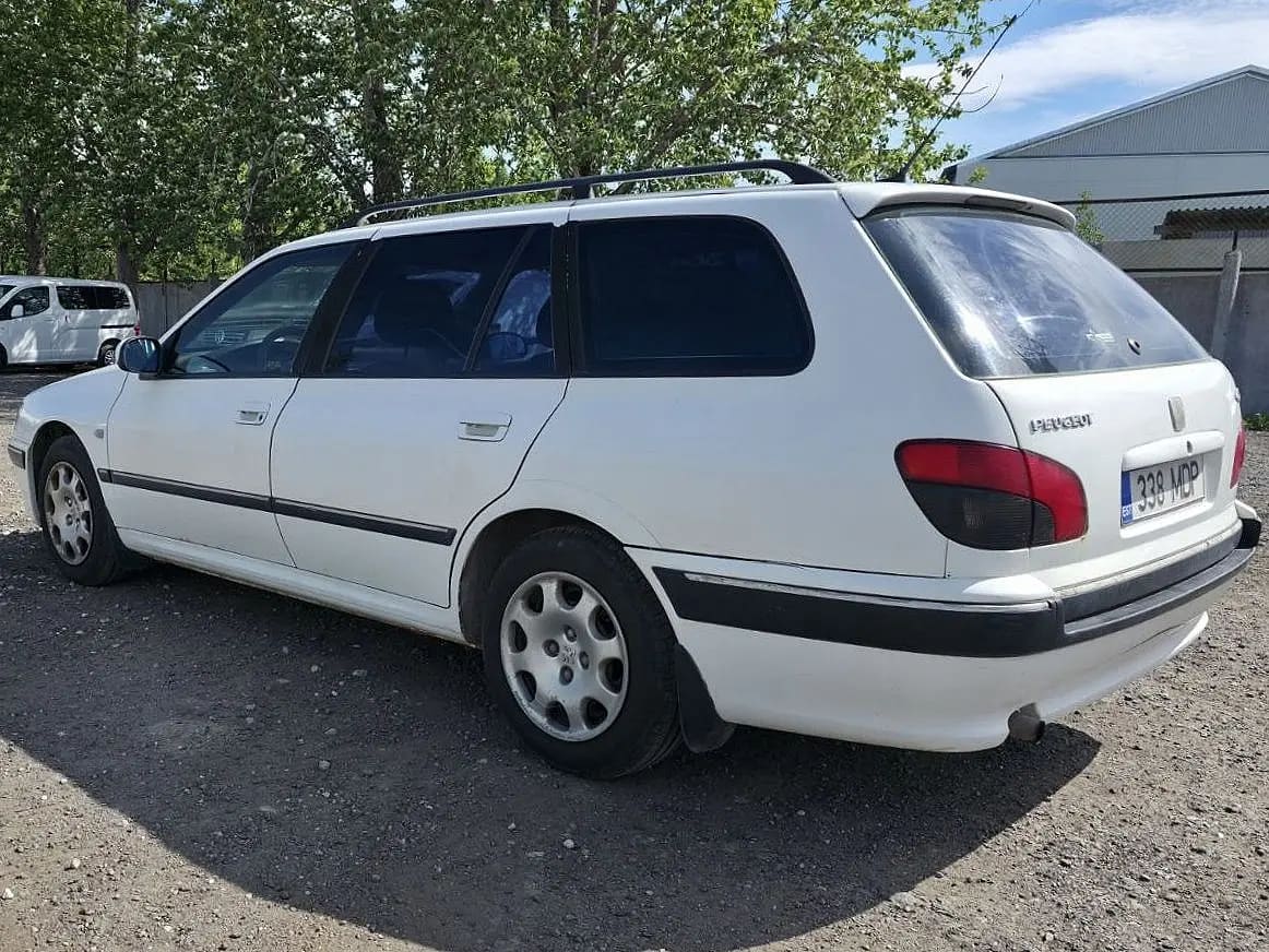 Peugeot 406