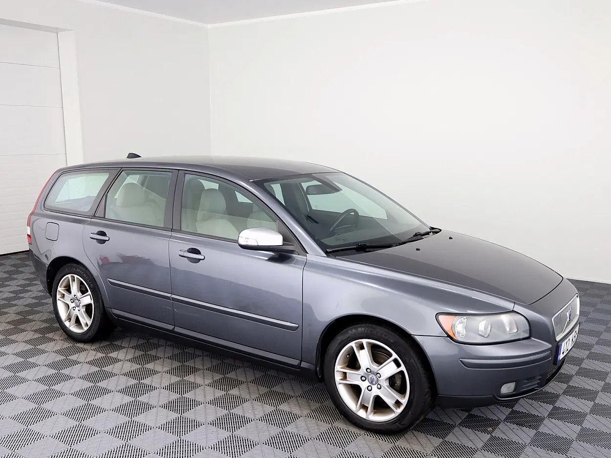 Volvo V50