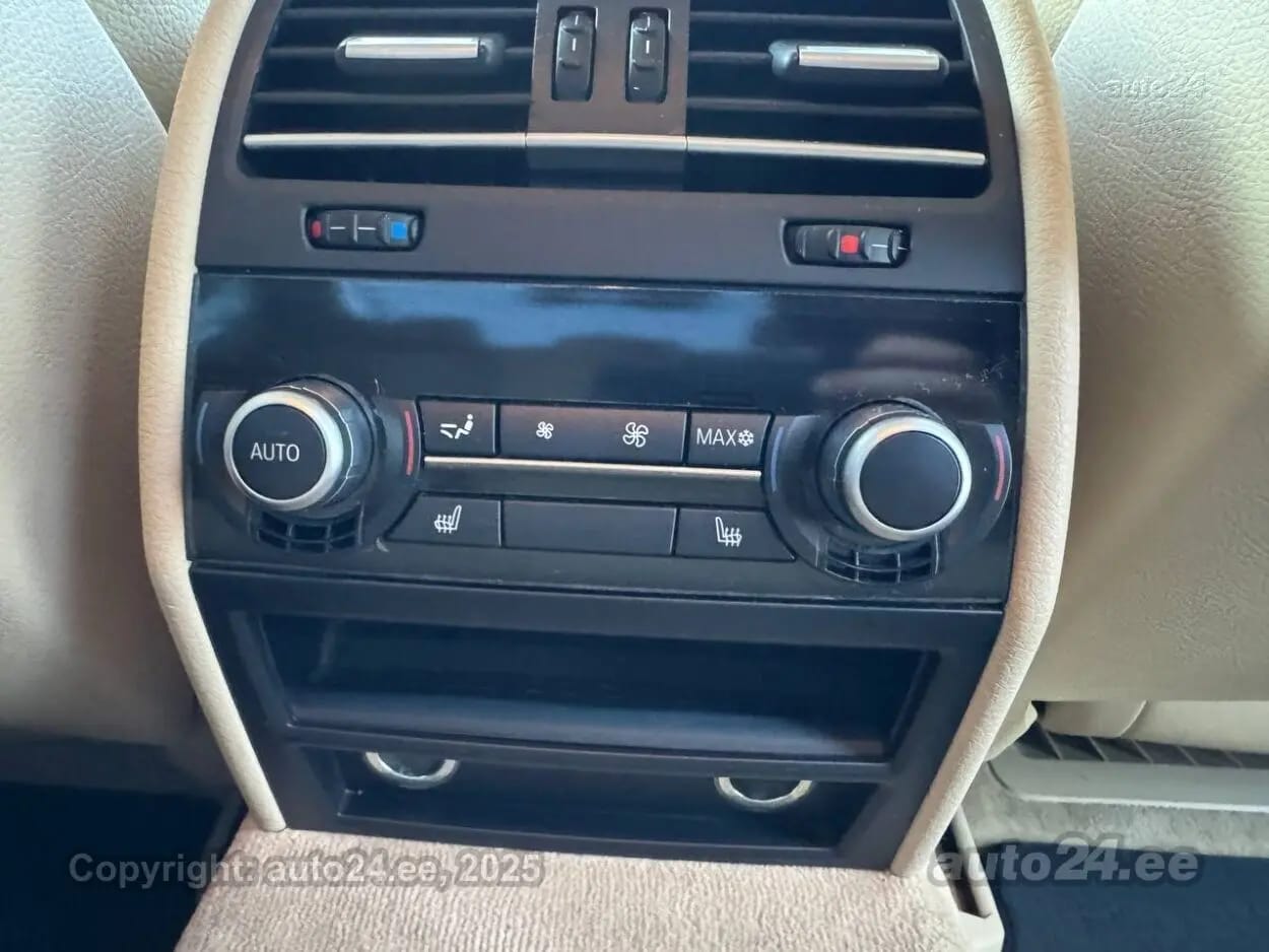BMW 730