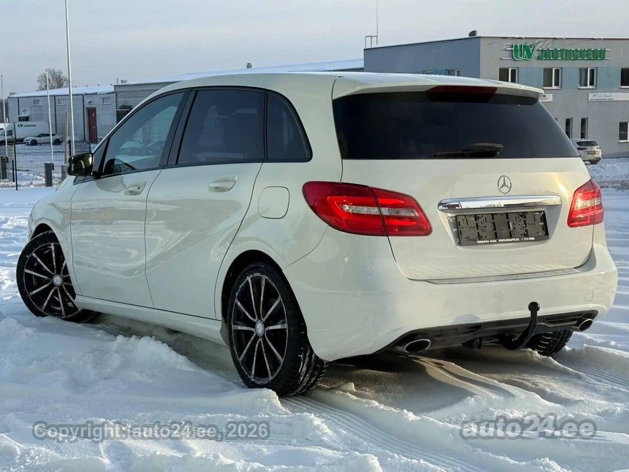 Mercedes-Benz B 200