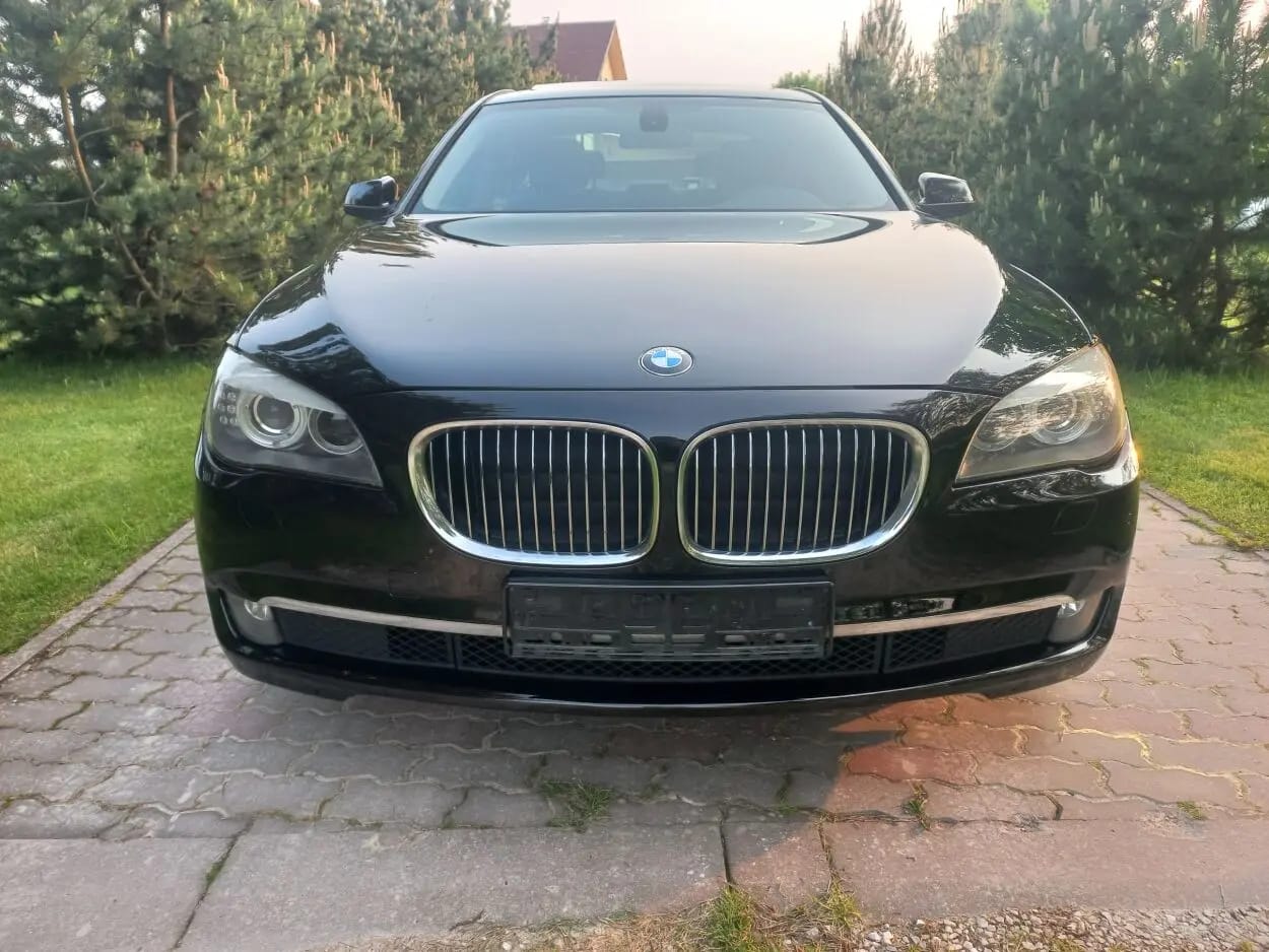 BMW 730