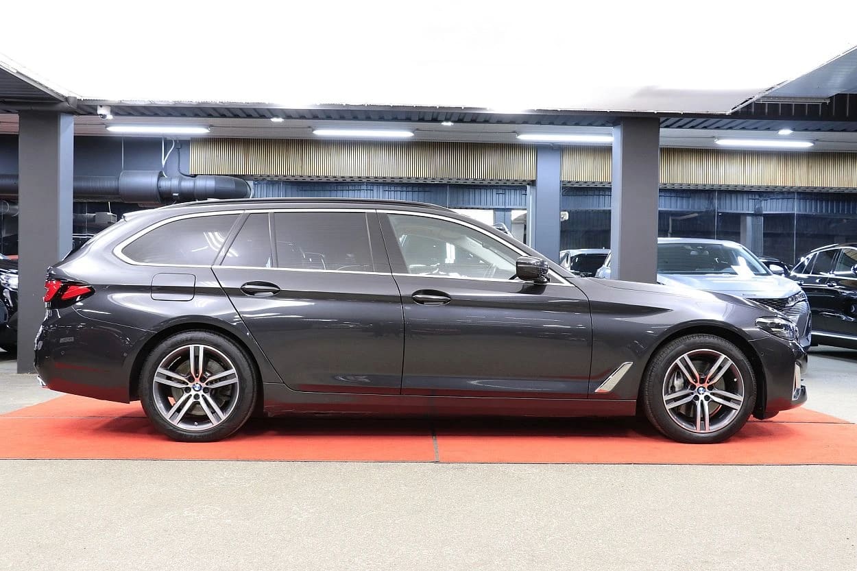 BMW 530
