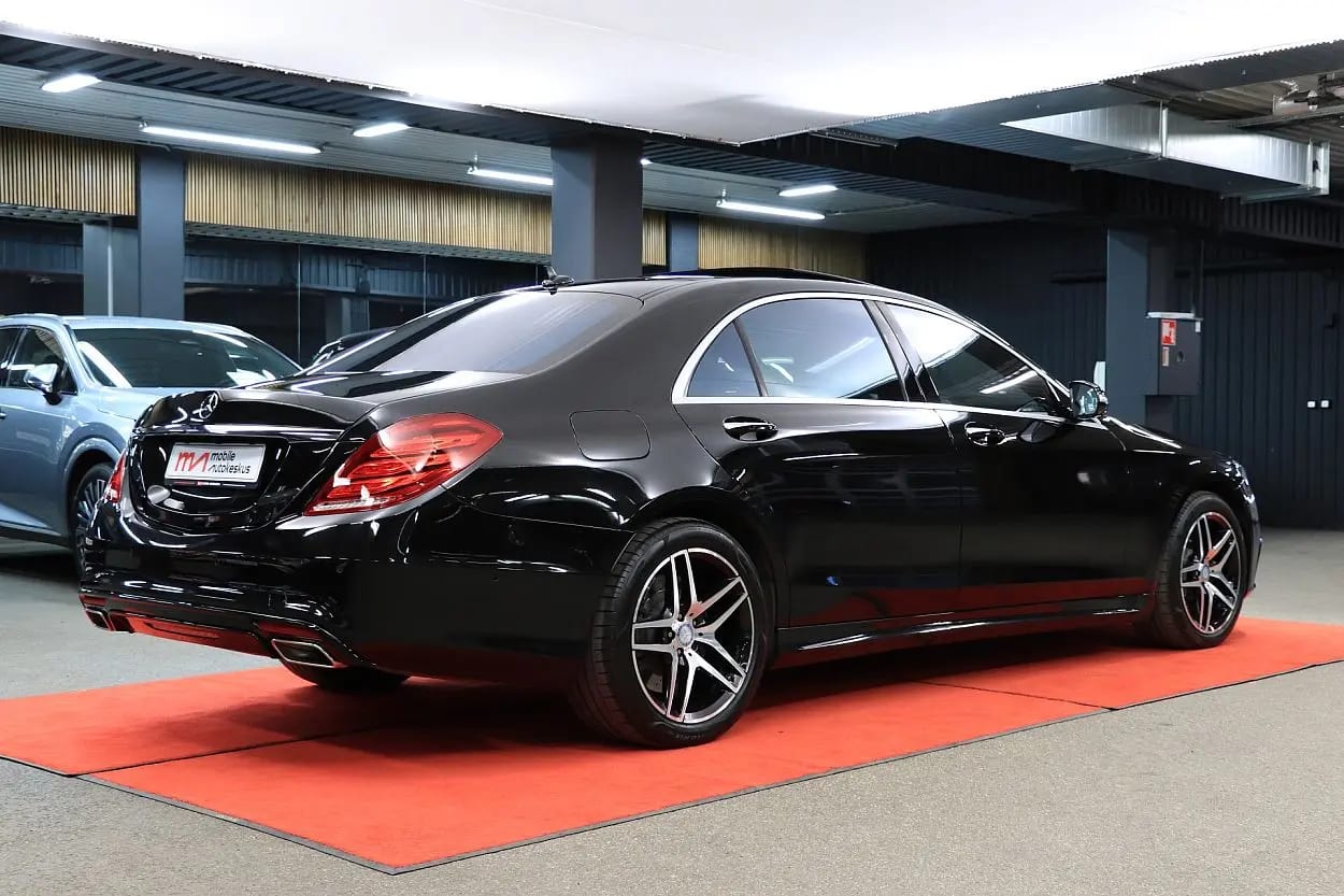 Mercedes-Benz S 500