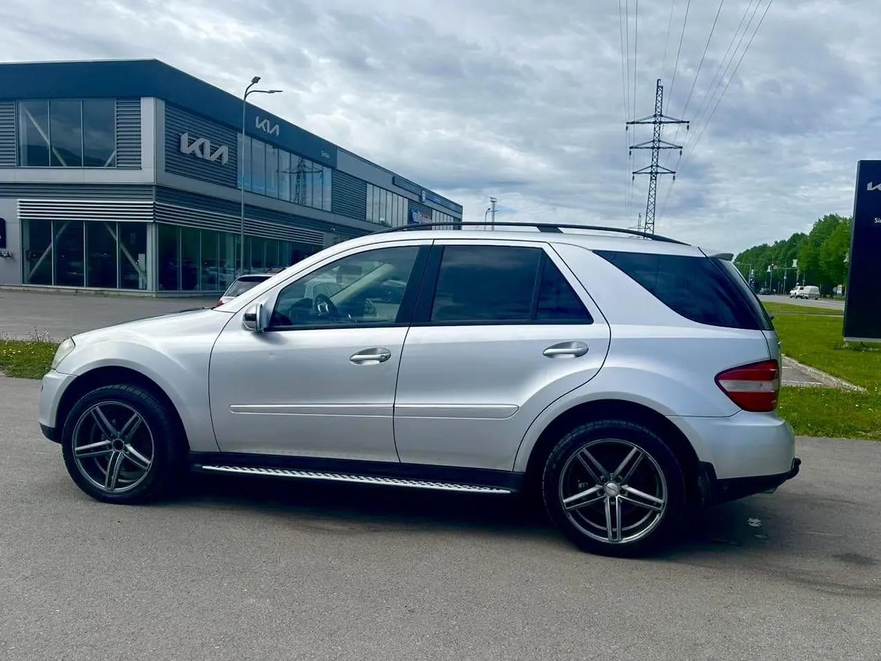 Mercedes-Benz ML 320