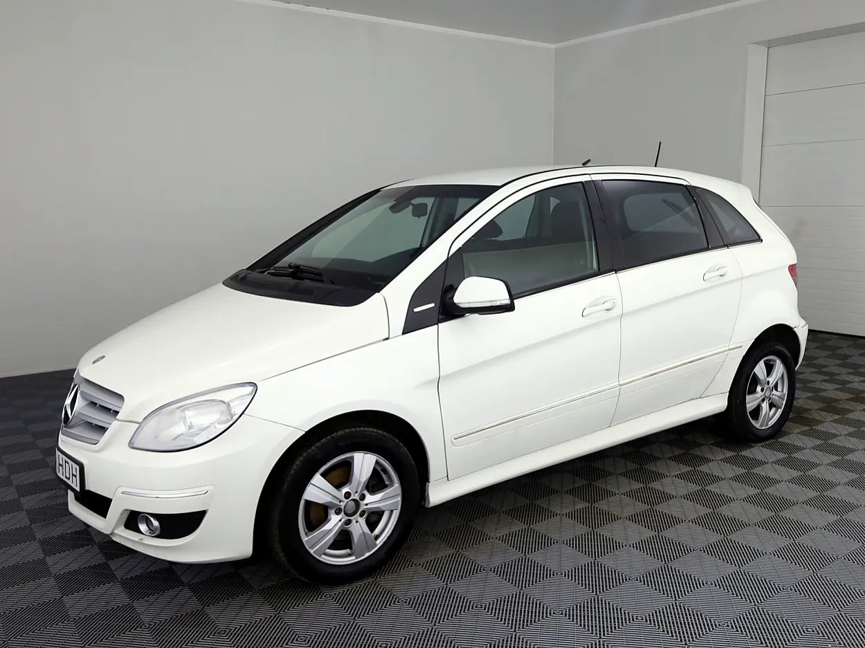 Mercedes-Benz B 170