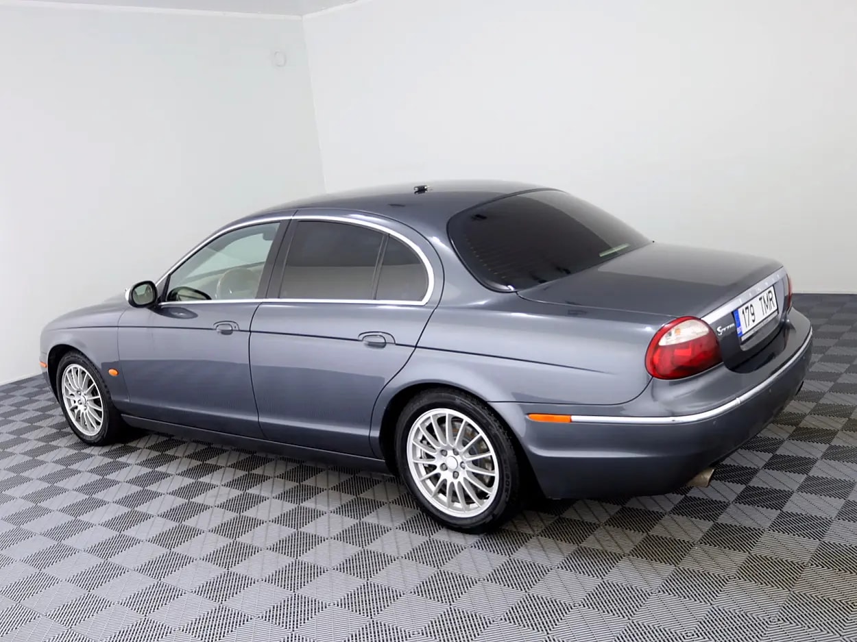 Jaguar S-Type