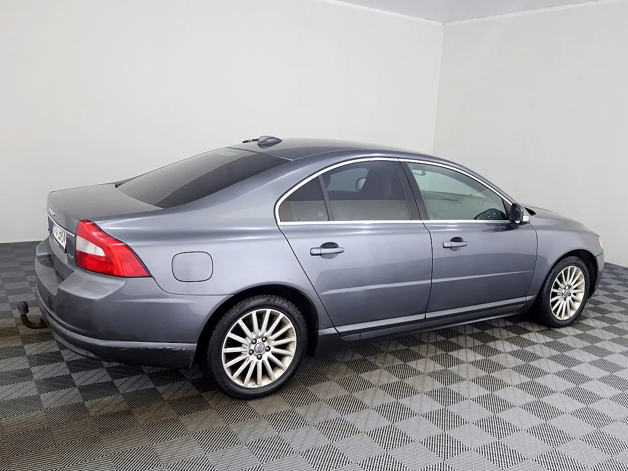 Volvo S80