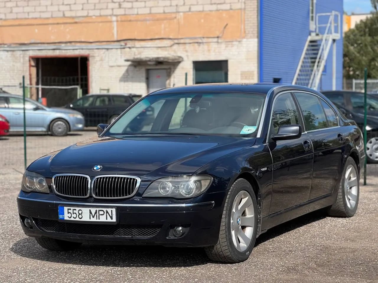 BMW 730