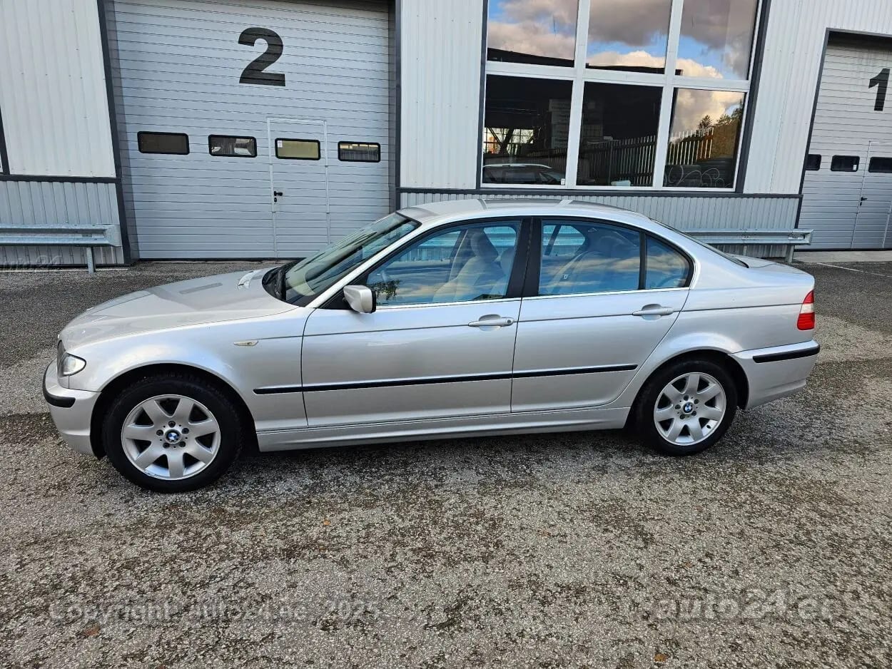 BMW 325