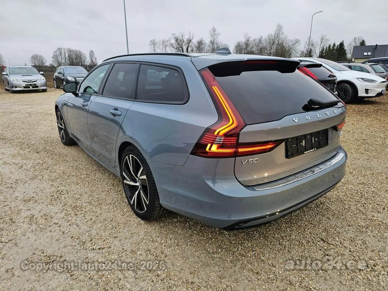 Volvo V90 Cross Country