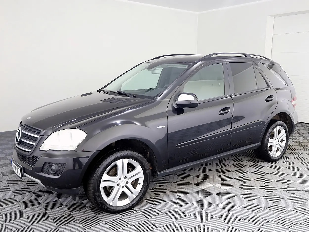 Mercedes-Benz ML 300