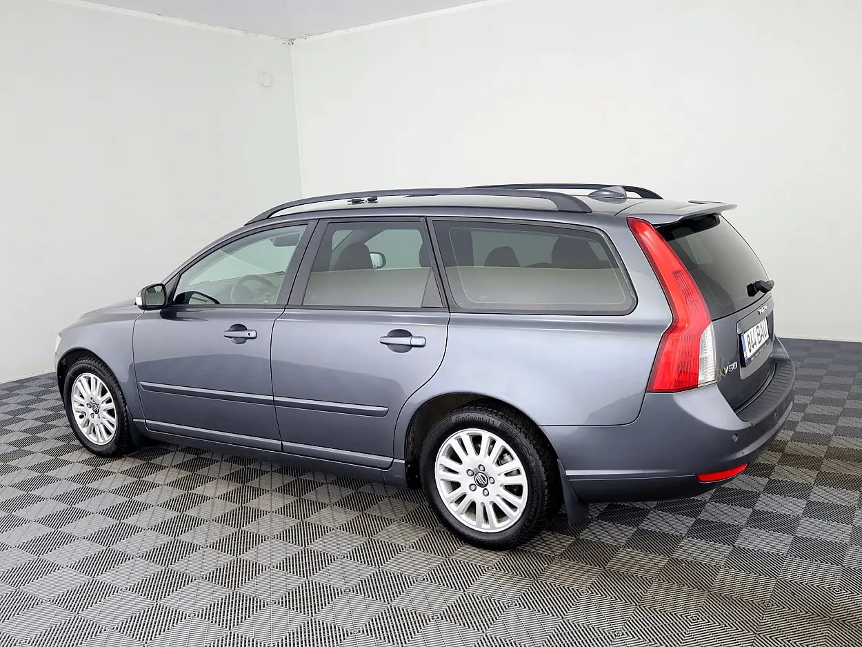 Volvo V50