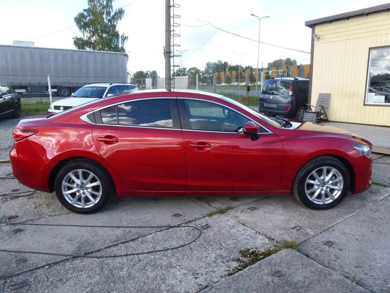 Mazda 6