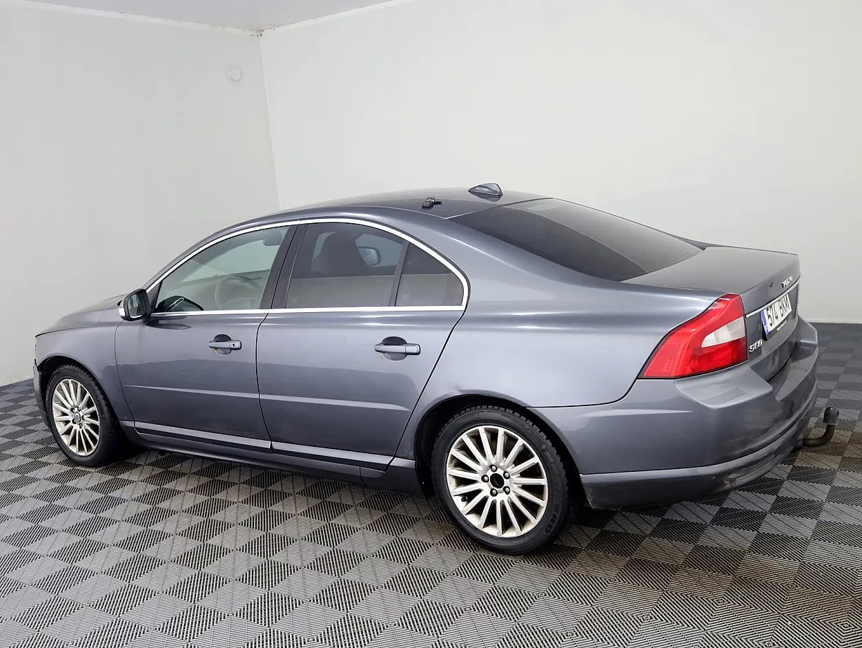Volvo S80