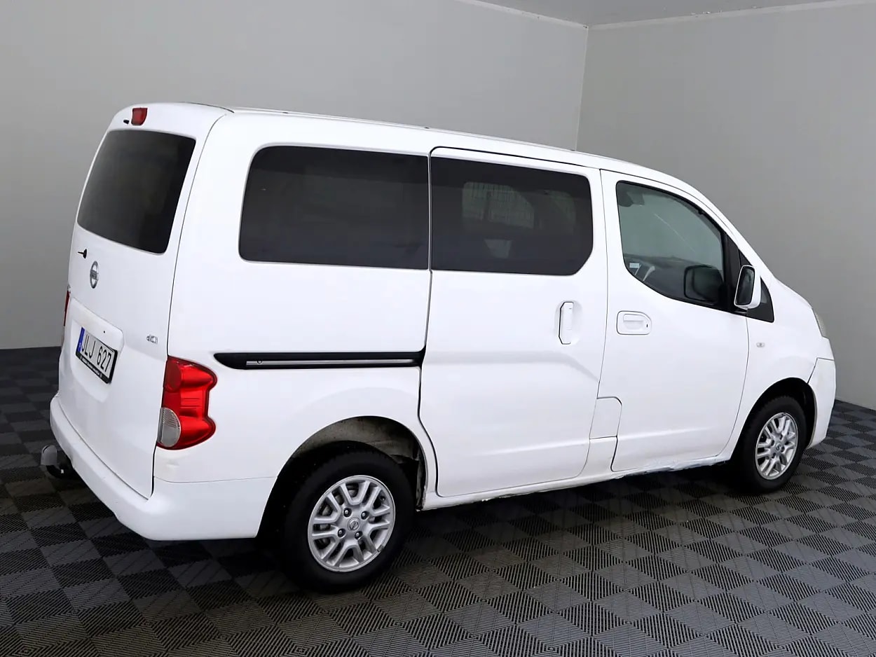 Nissan NV200