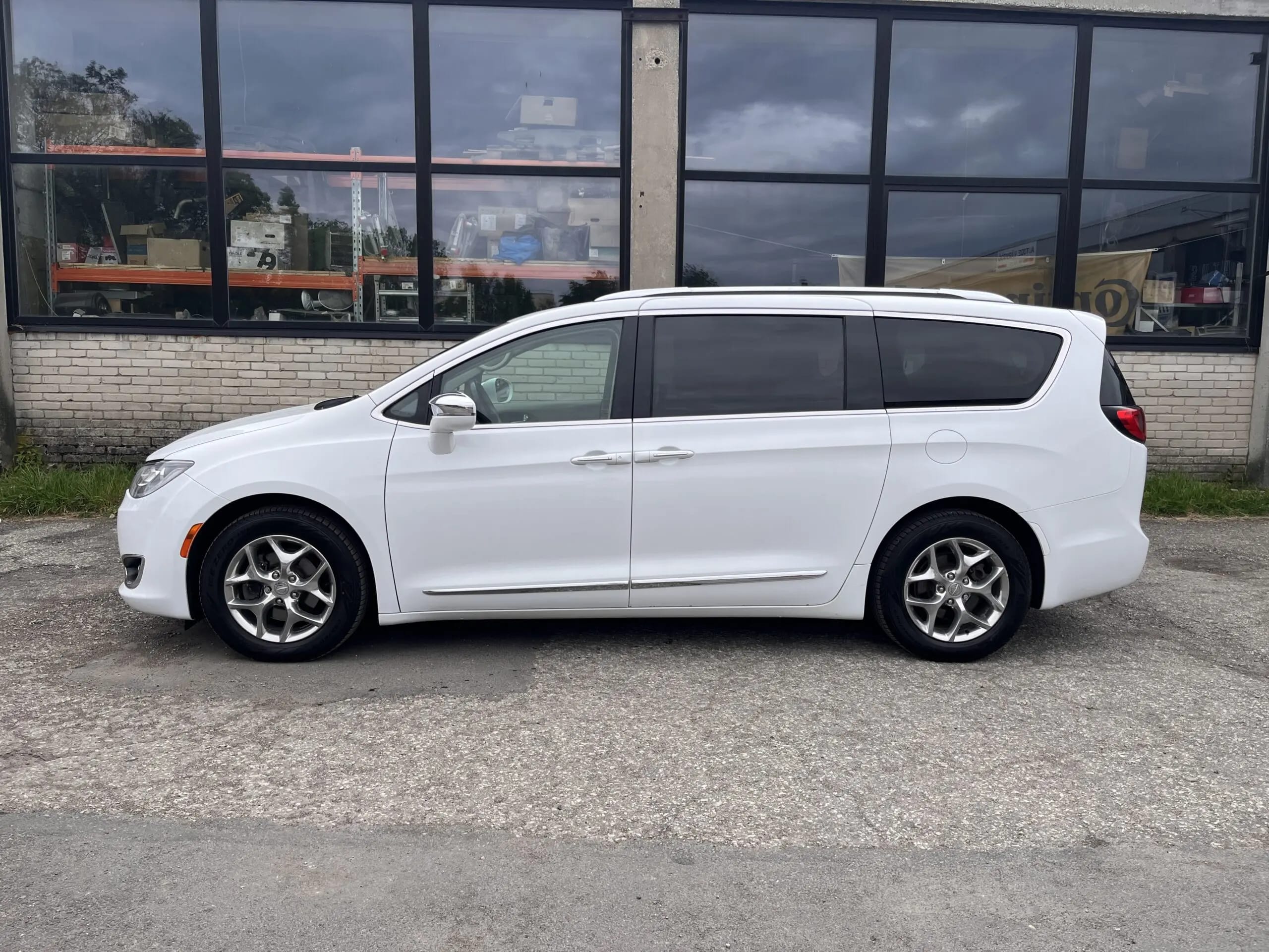 Chrysler Pacifica
