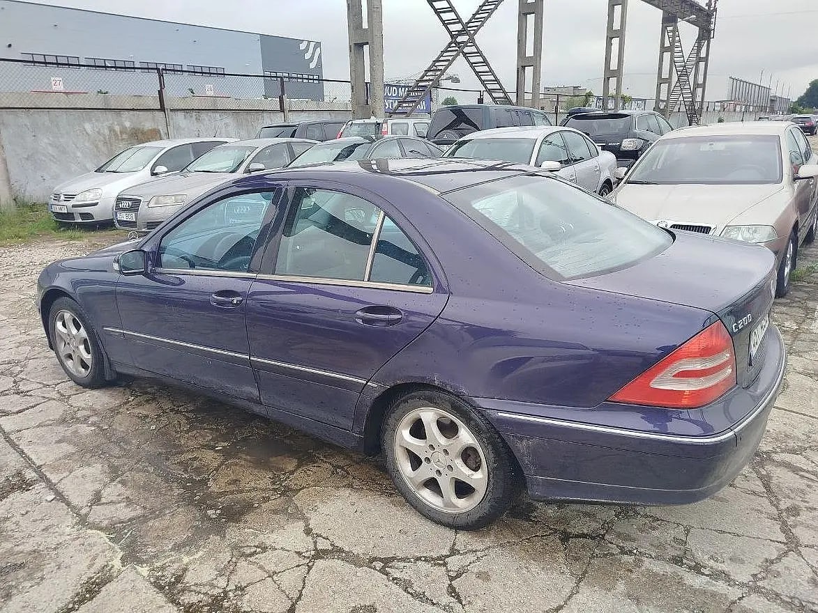 Mercedes-Benz C 200