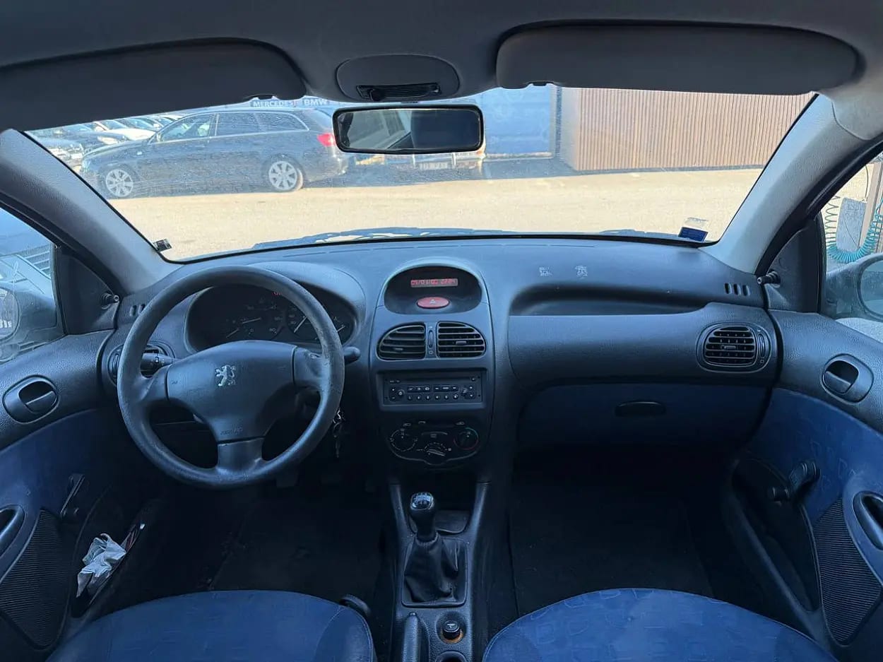 Peugeot 206