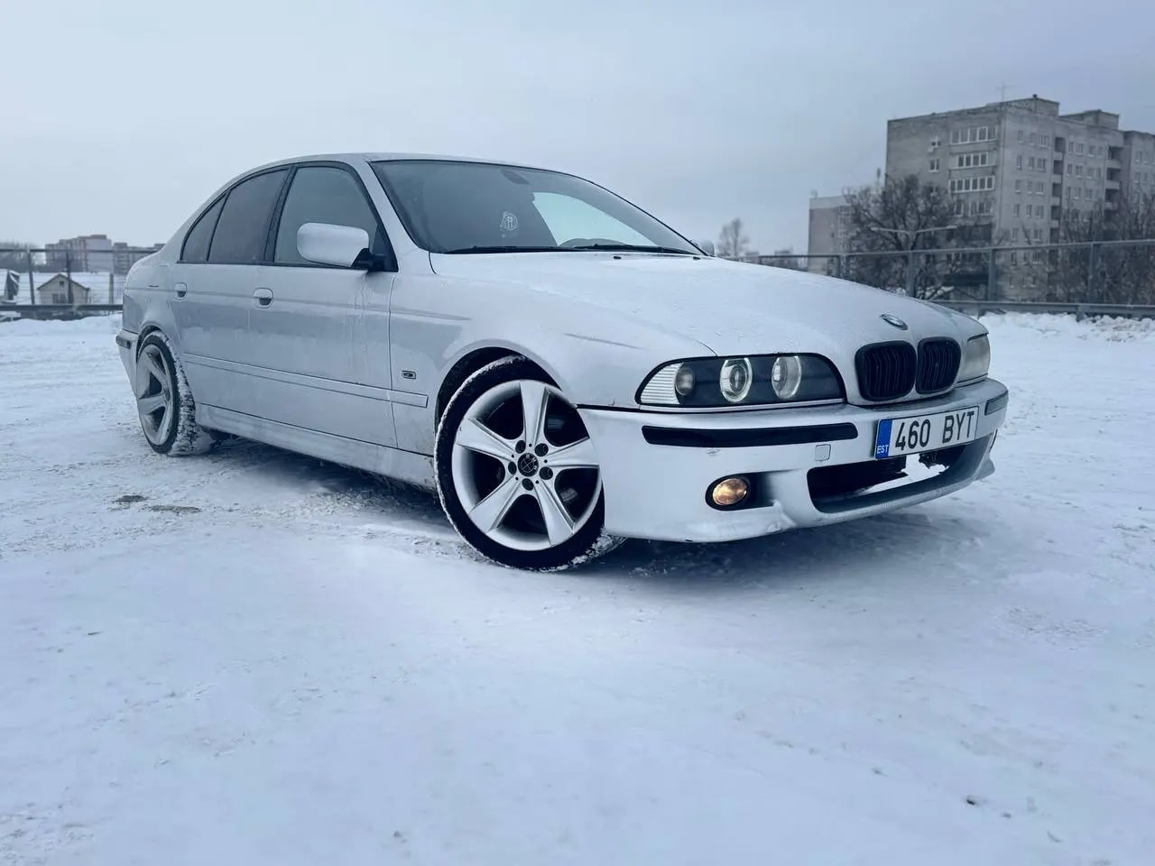 BMW 525