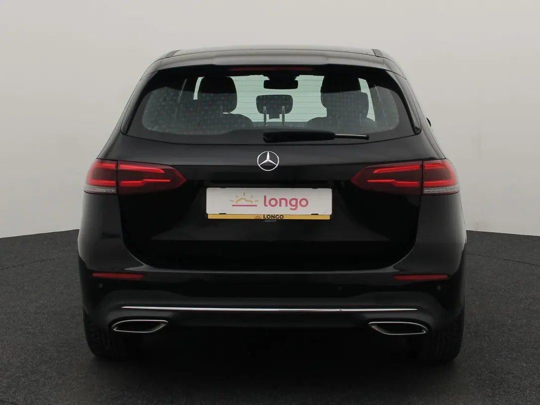 Mercedes-Benz B 180