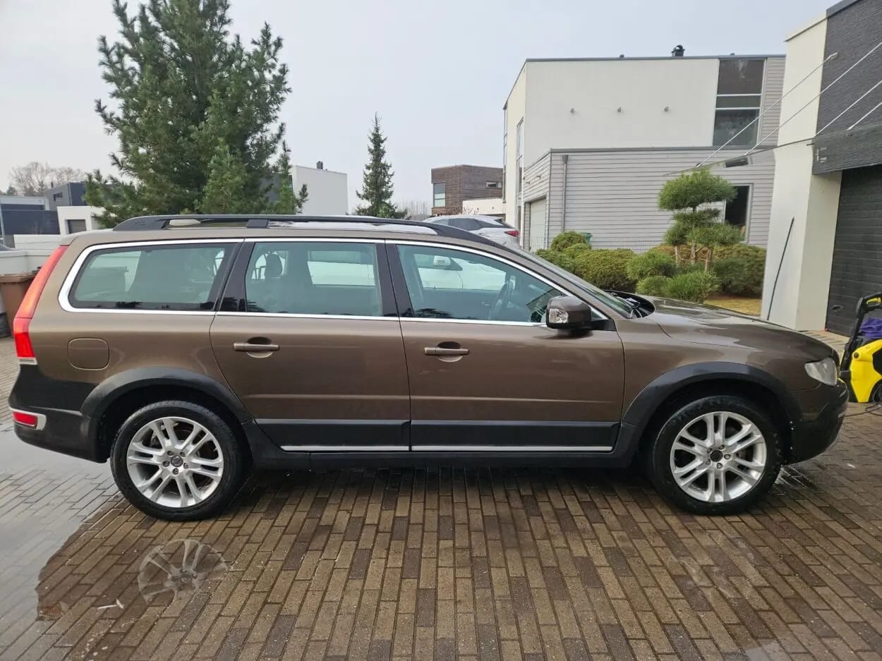 Volvo XC70