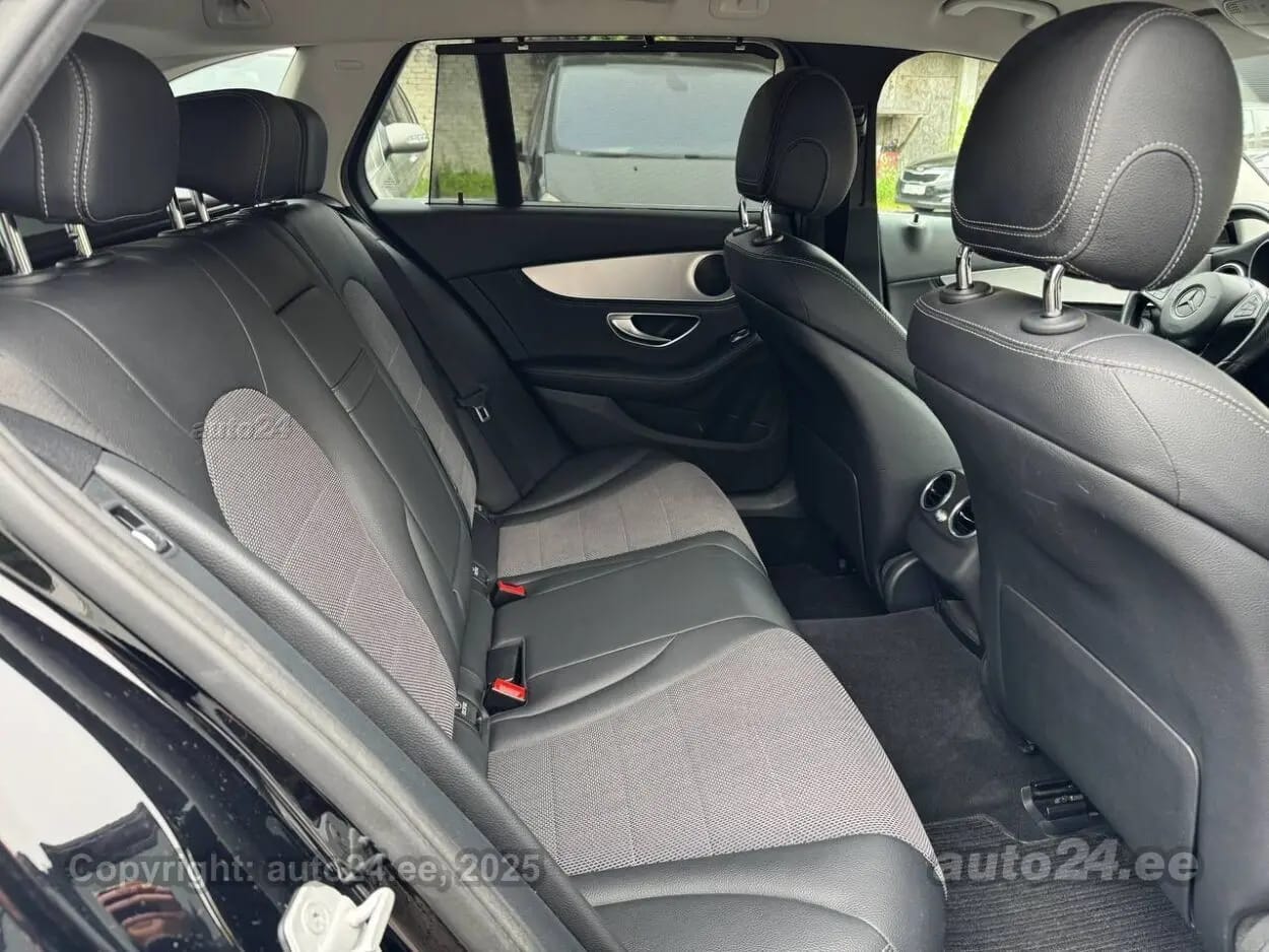 Mercedes-Benz C 220