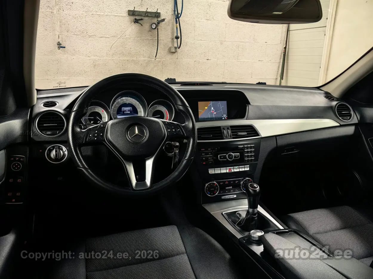 Mercedes-Benz C 200