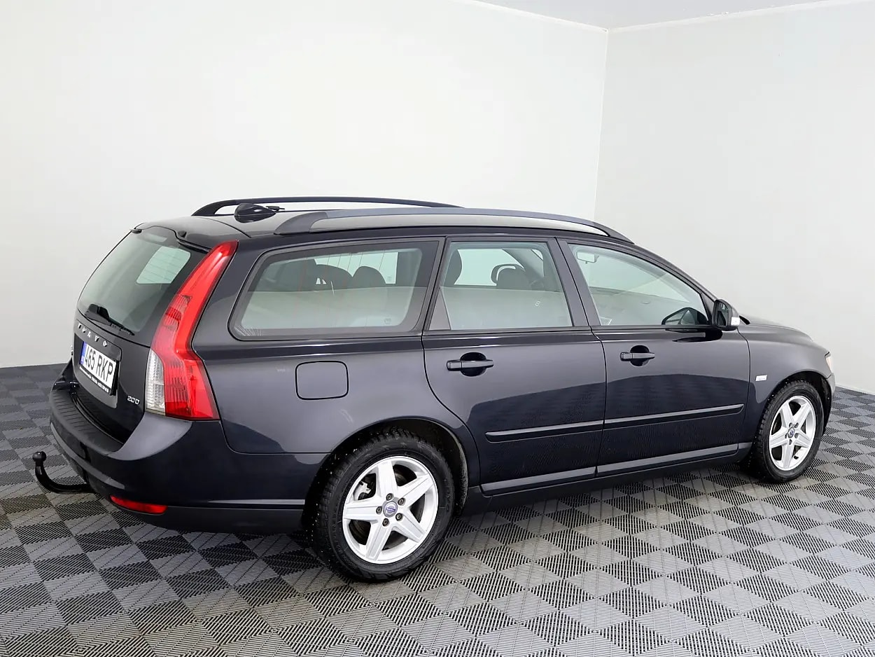 Volvo V50