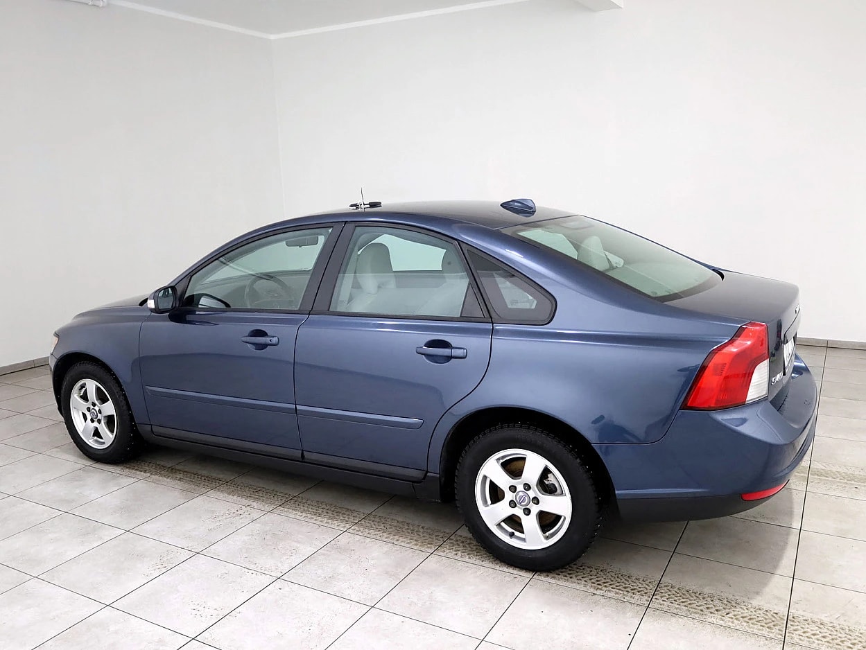 Volvo S40