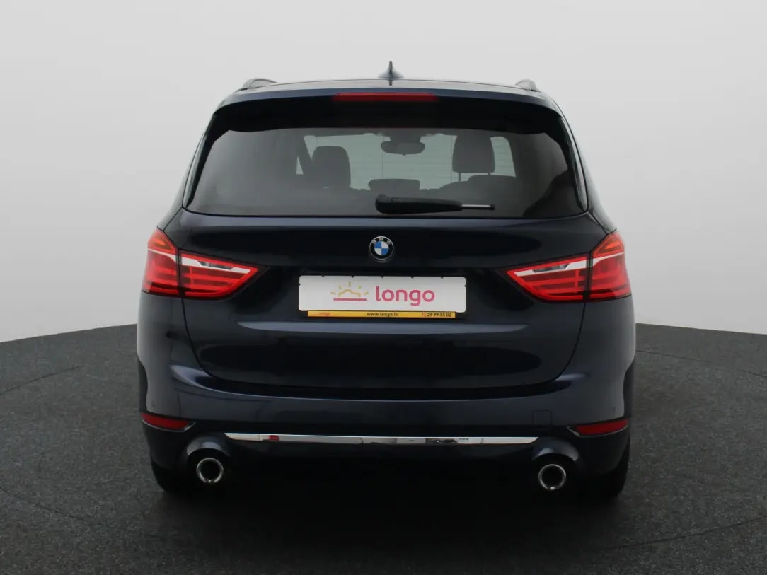 BMW 220