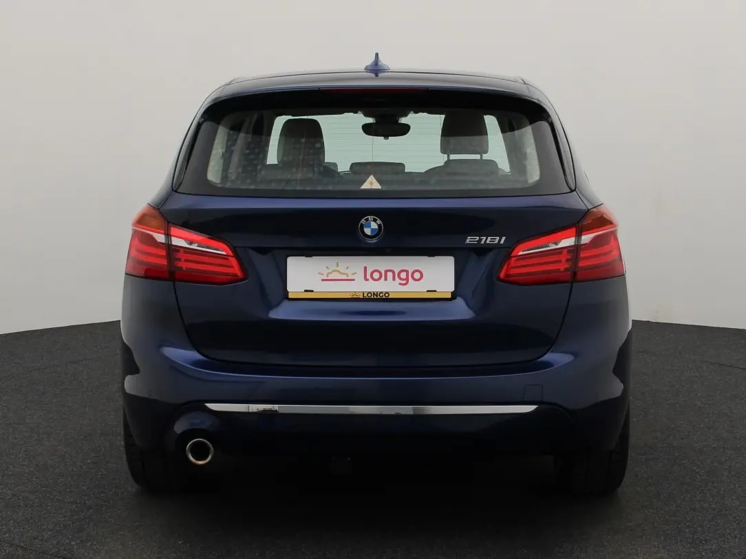 BMW 218