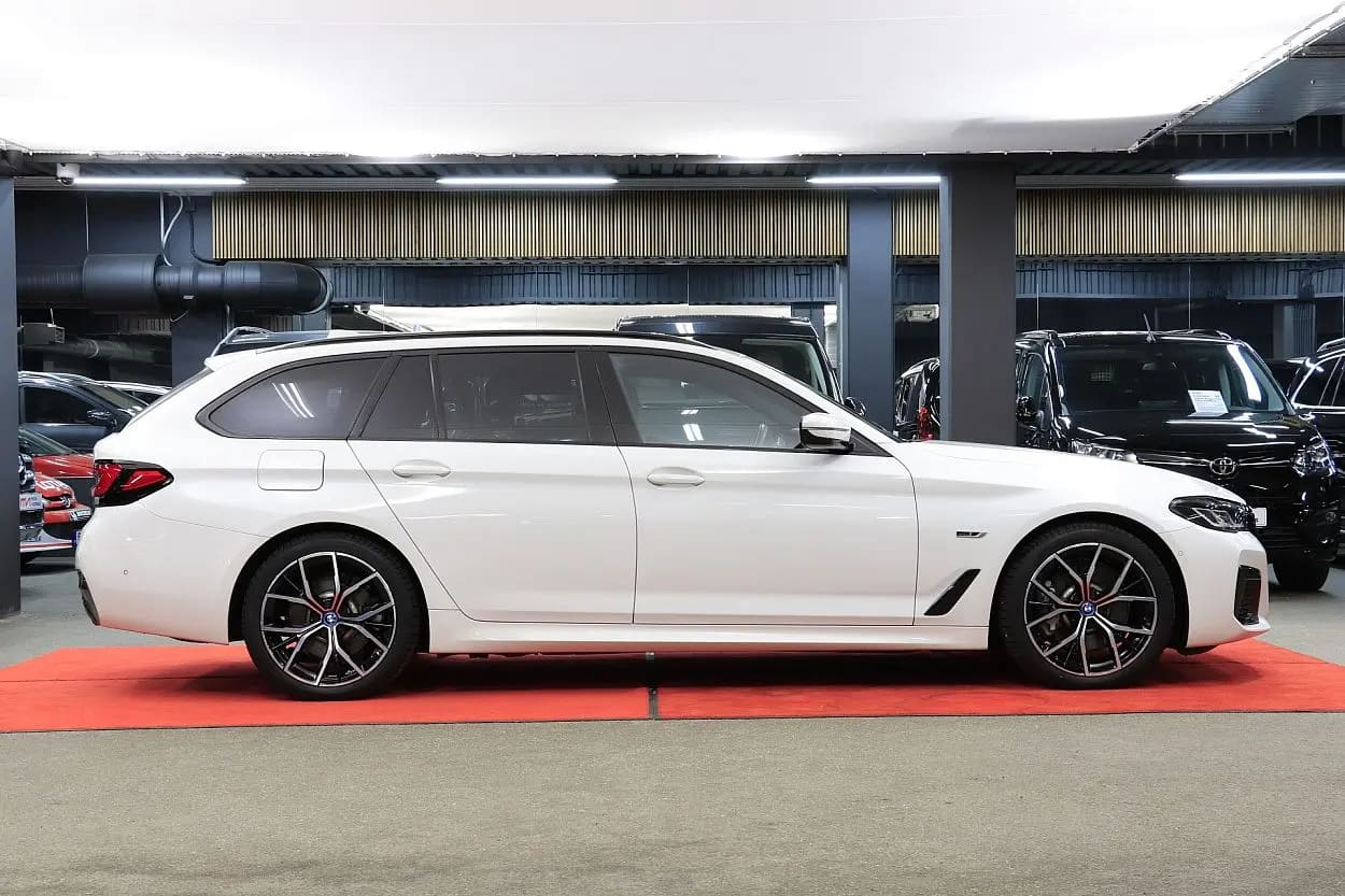 BMW 530
