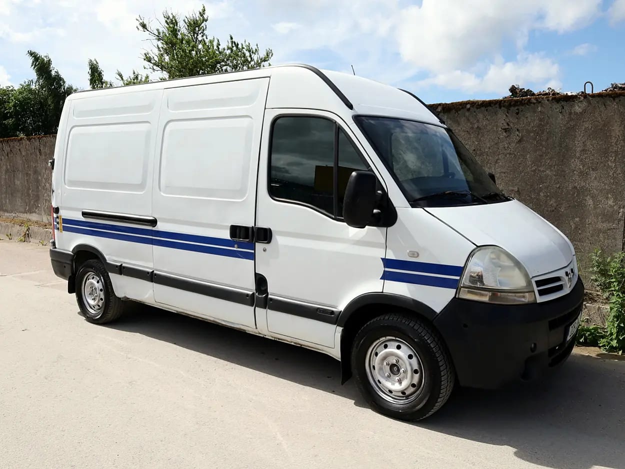 Nissan Interstar