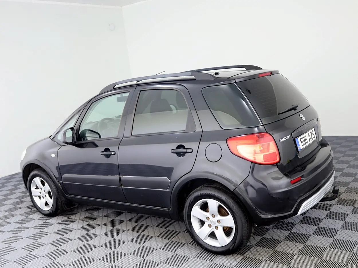Suzuki SX4