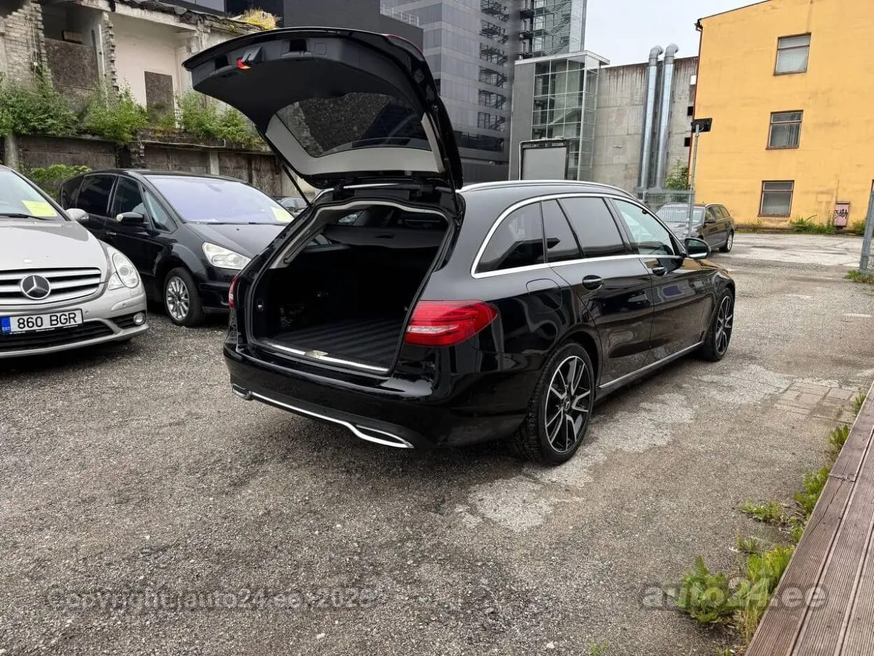 Mercedes-Benz C 220