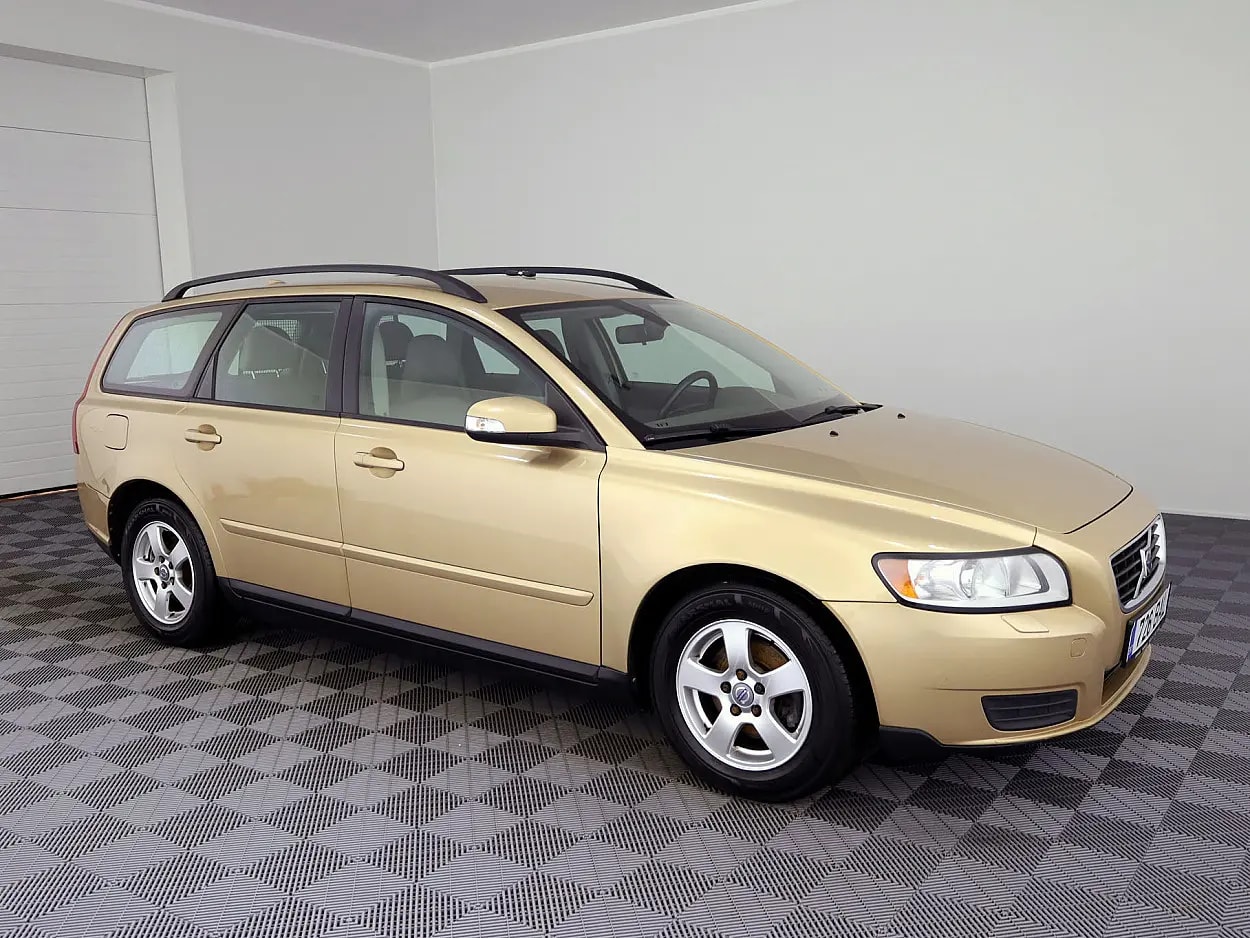 Volvo V50