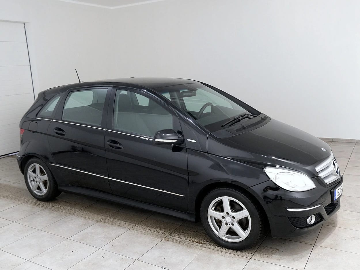 Mercedes-Benz B 170