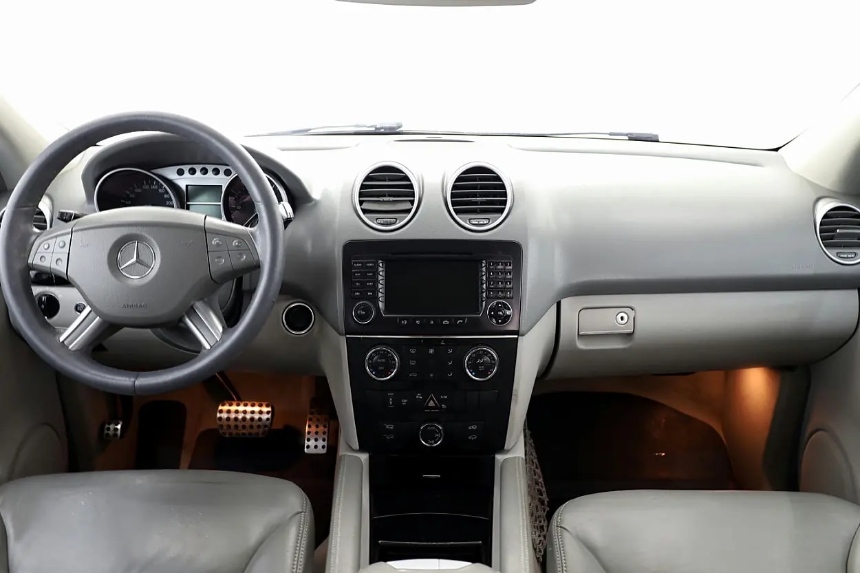 Mercedes-Benz ML 320