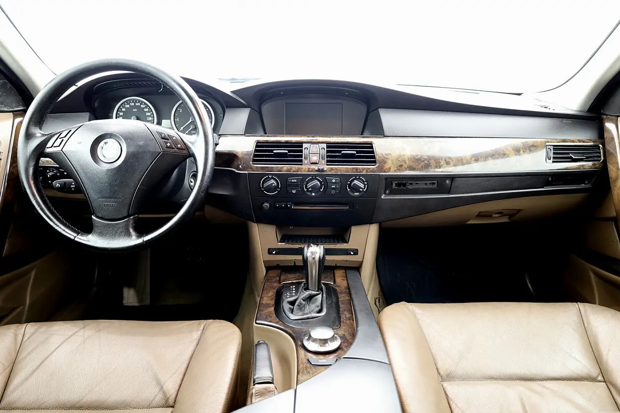 BMW 520