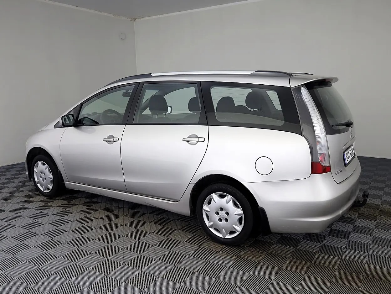 Mitsubishi Grandis