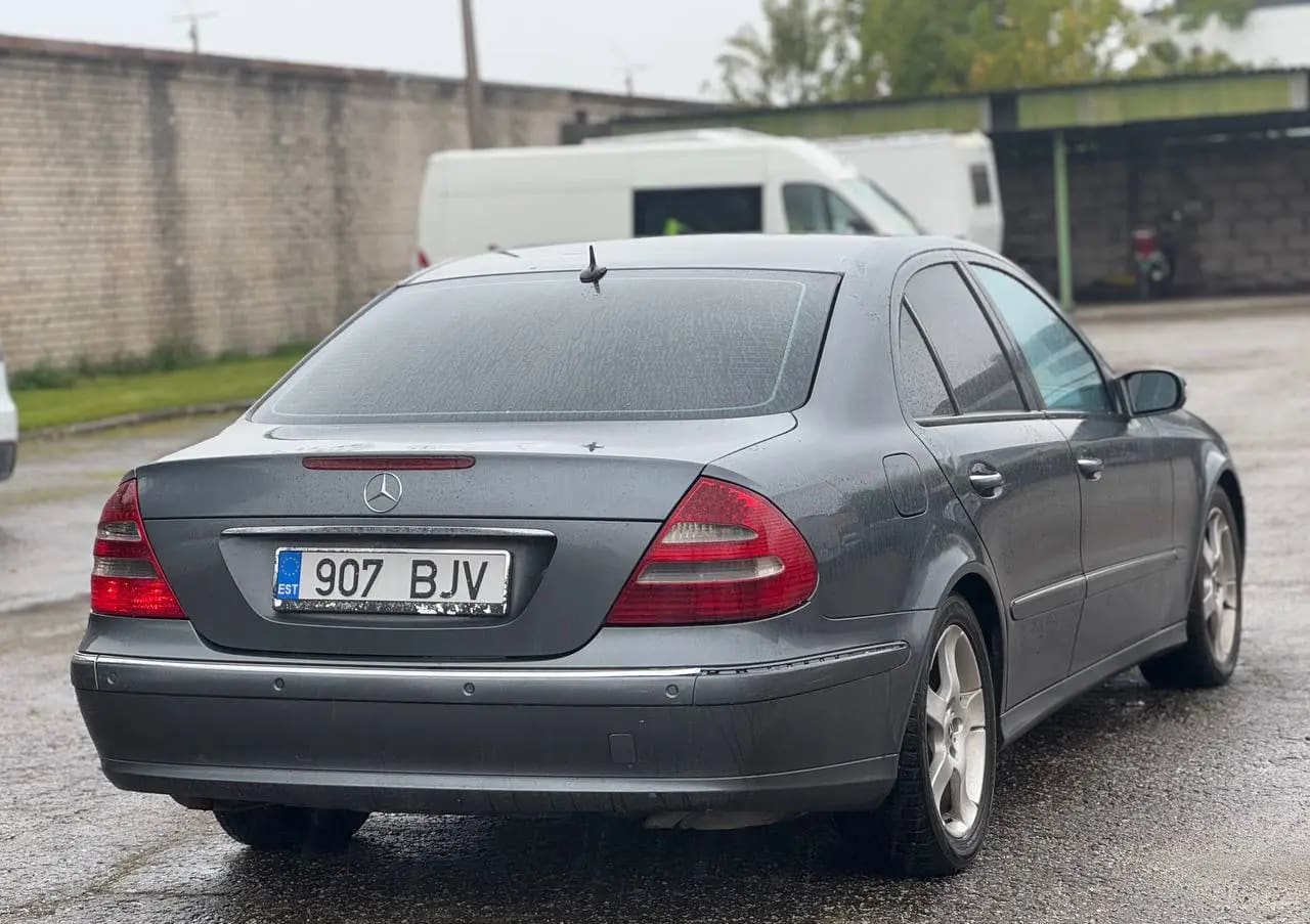 Mercedes-Benz E 280