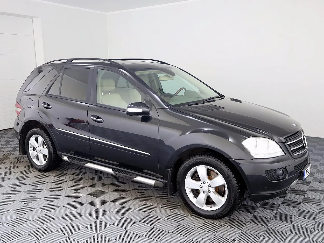 Mercedes-Benz ML 500