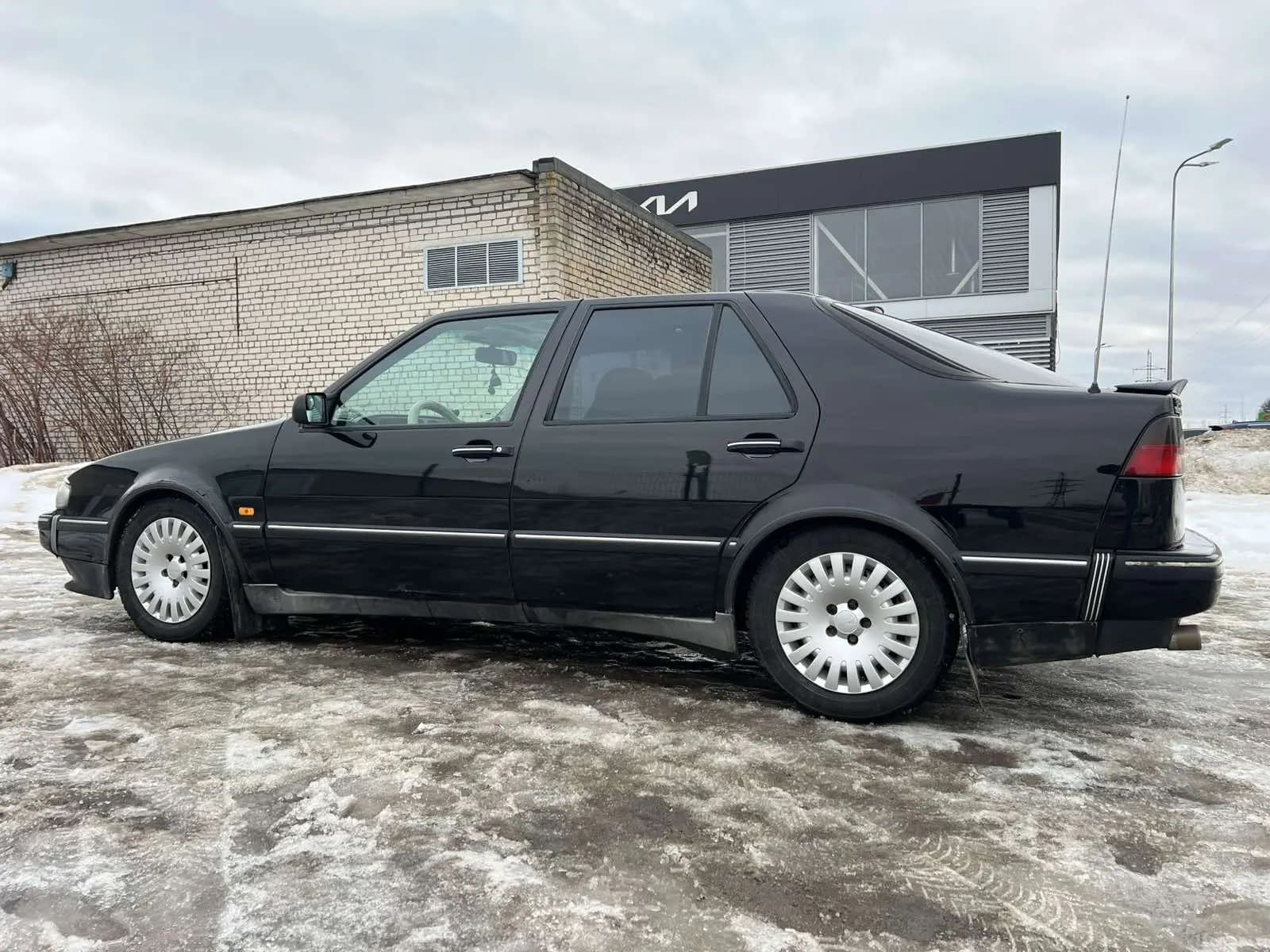 Saab 9000