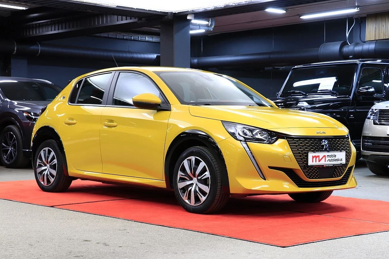 Peugeot e-208