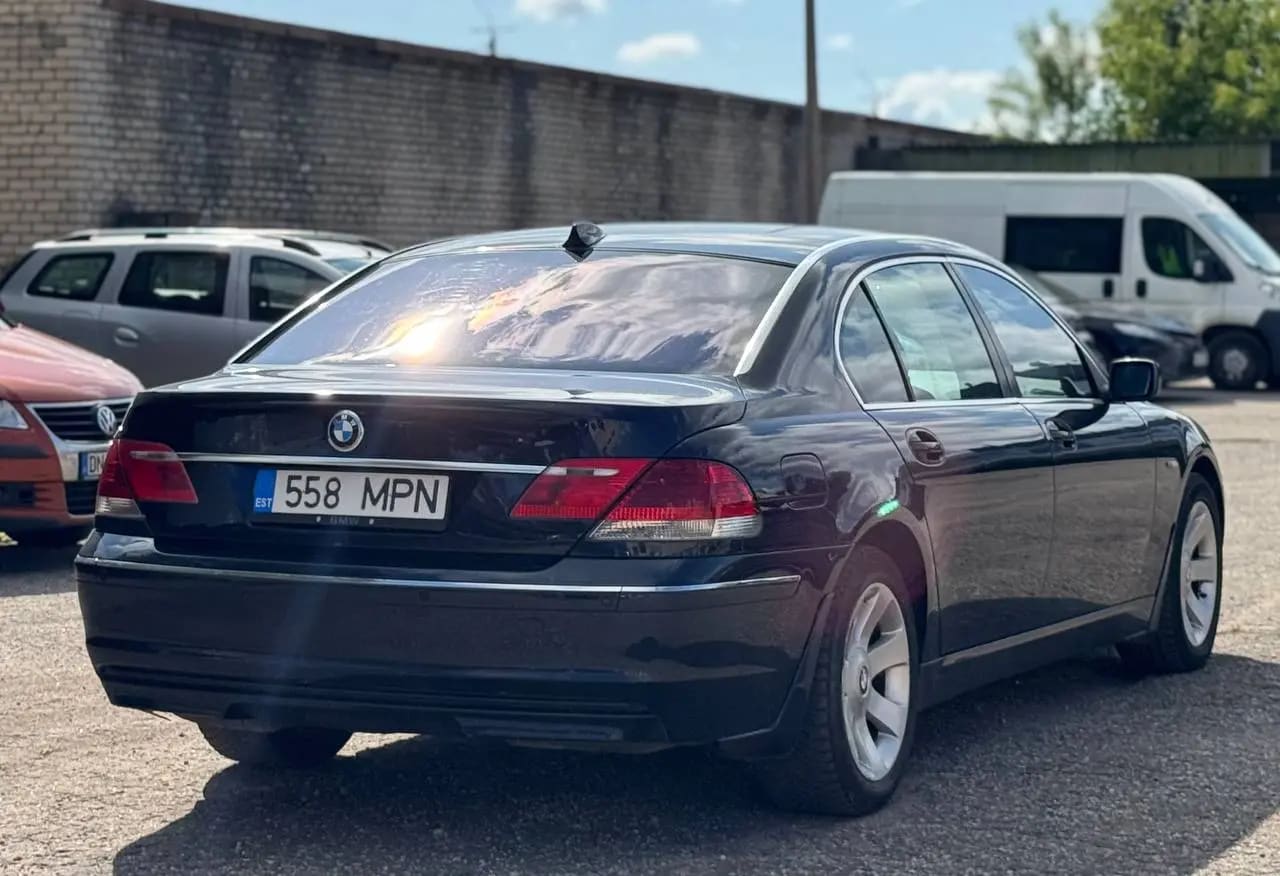 BMW 730