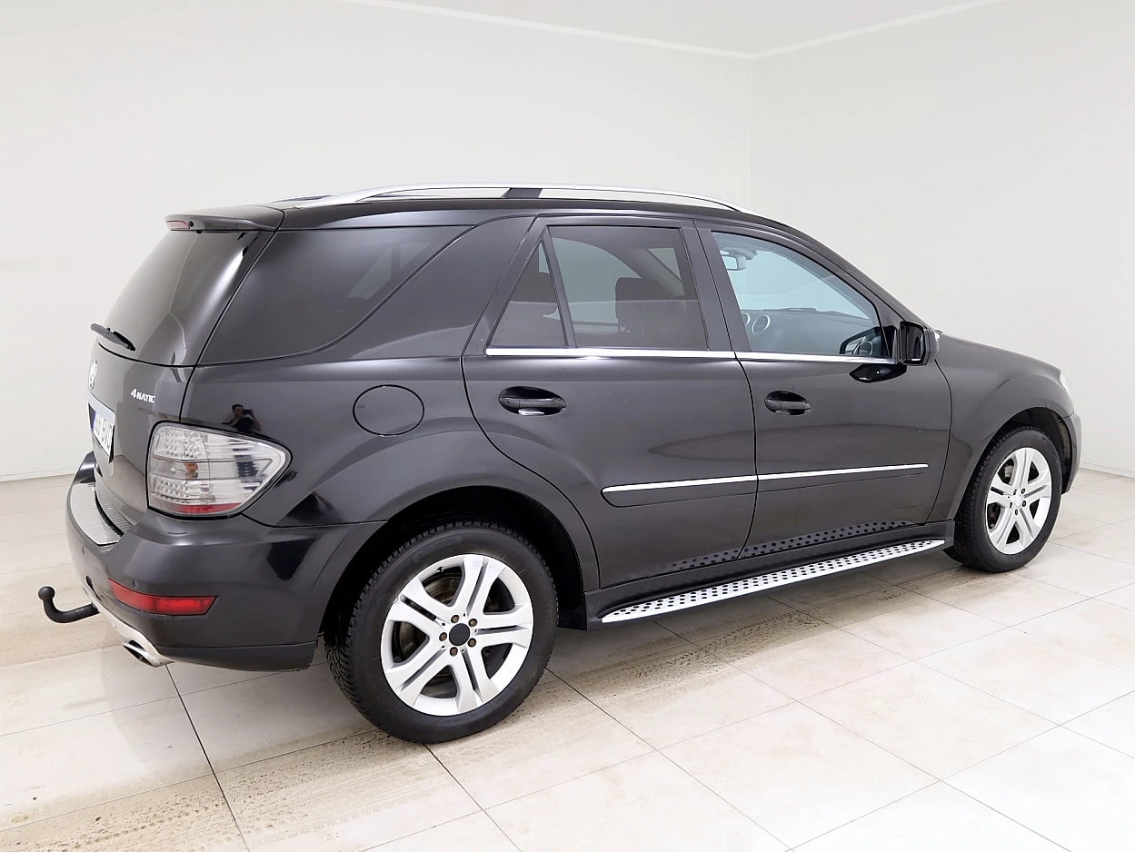 Mercedes-Benz ML 350