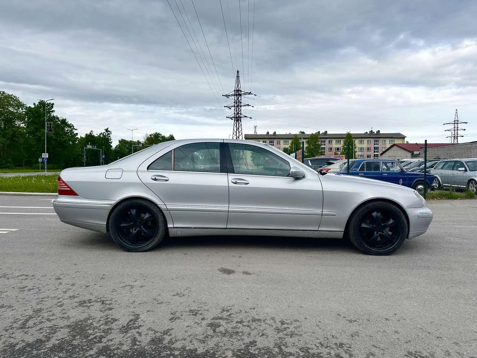 Mercedes-Benz S 320