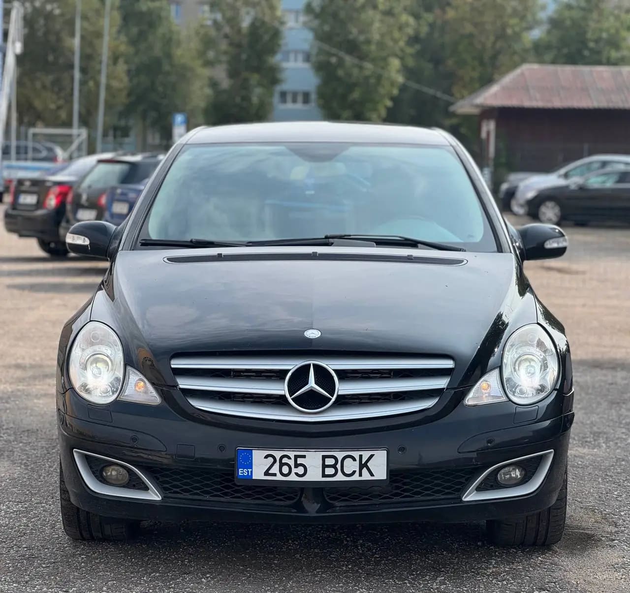 Mercedes-Benz R 320