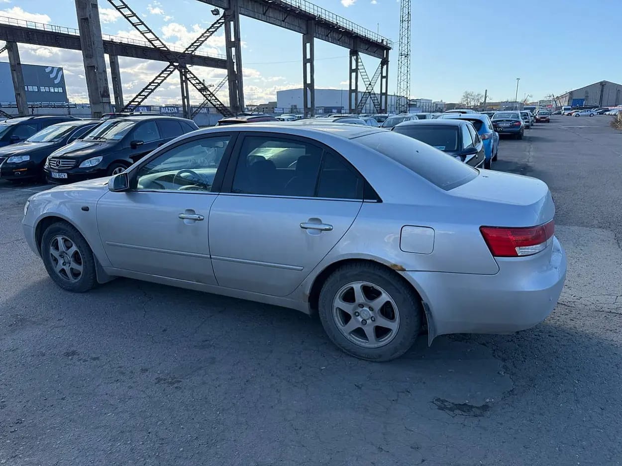 Hyundai SONATA
